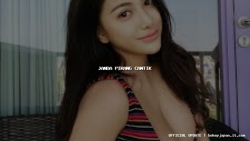 janda pirang cantik janda pirang cantik