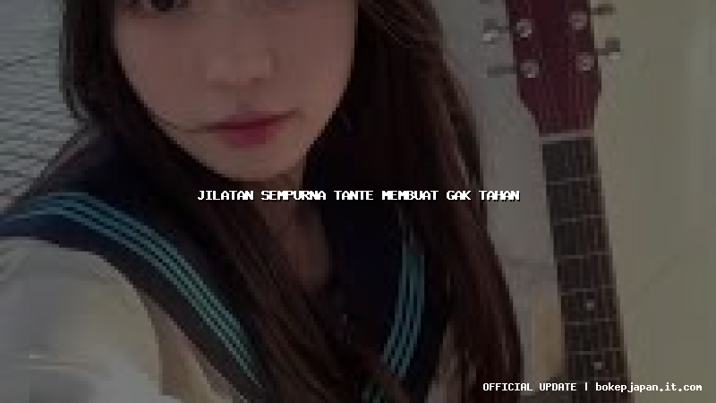 jilatan sempurna tante membuat gak tahan